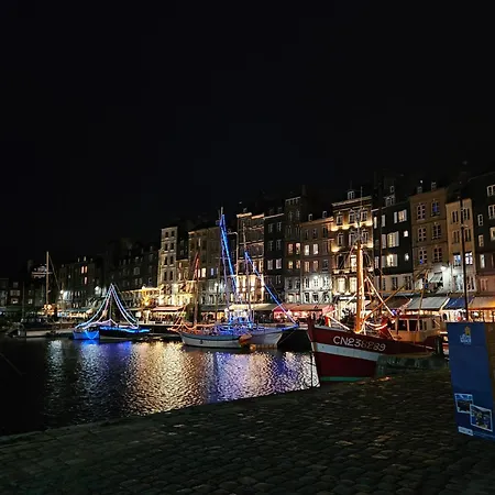 Night & Day Apartment Honfleur Exterior photo